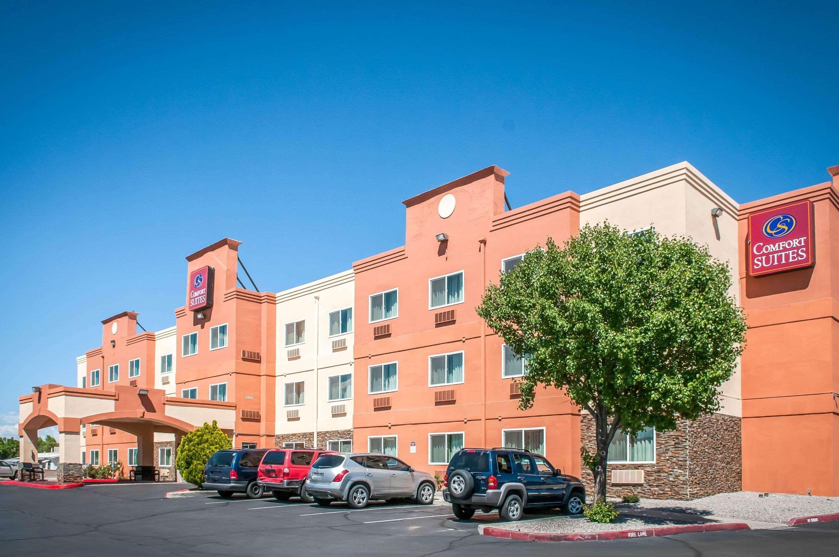 Comfort Suites Albuquerque-North Journal Center Exterior photo